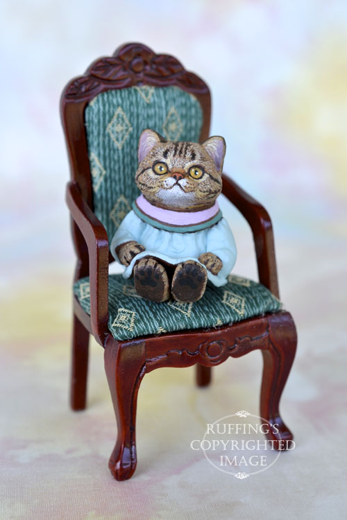 April, Original One of a kind Dollhouse sized American Shorthair Tabby 