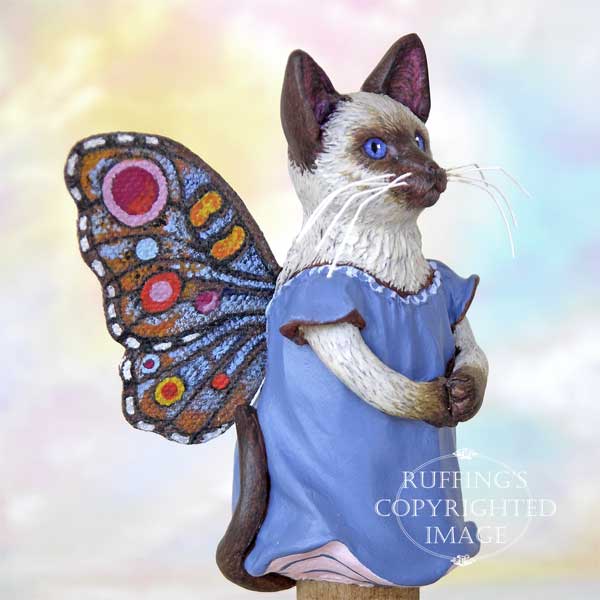 Crystal the Siamese pixie kitten figurine by Max Bailey