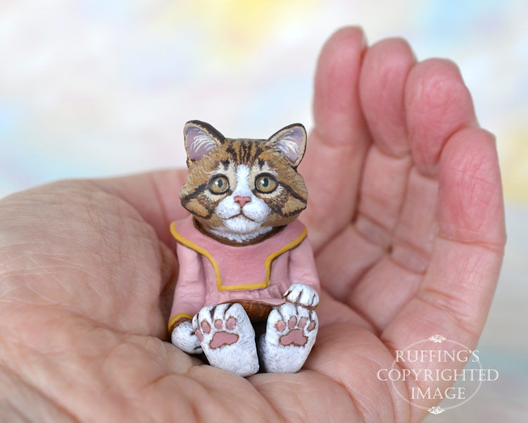 Miniature Original Norwegian Forest Cat Art Doll Kitten Figurine, Pinky by  Max Bailey - Ruffing's Artist Dolls and Toys