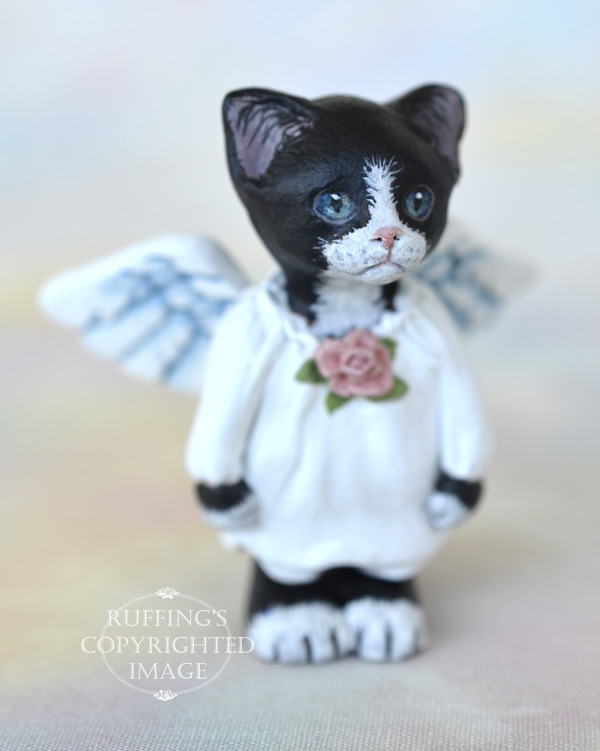 angel cat figurine