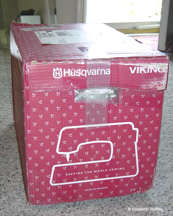 Husqvarna Viking Platinum 775 box