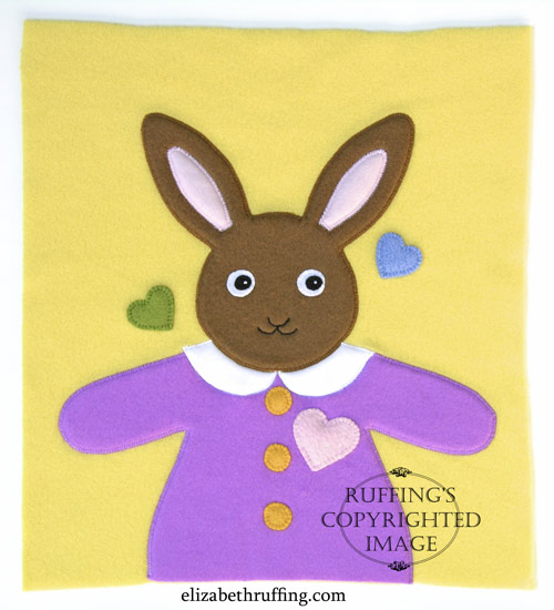 Hug Me! Bunny applique by Elizabeth Ruffing